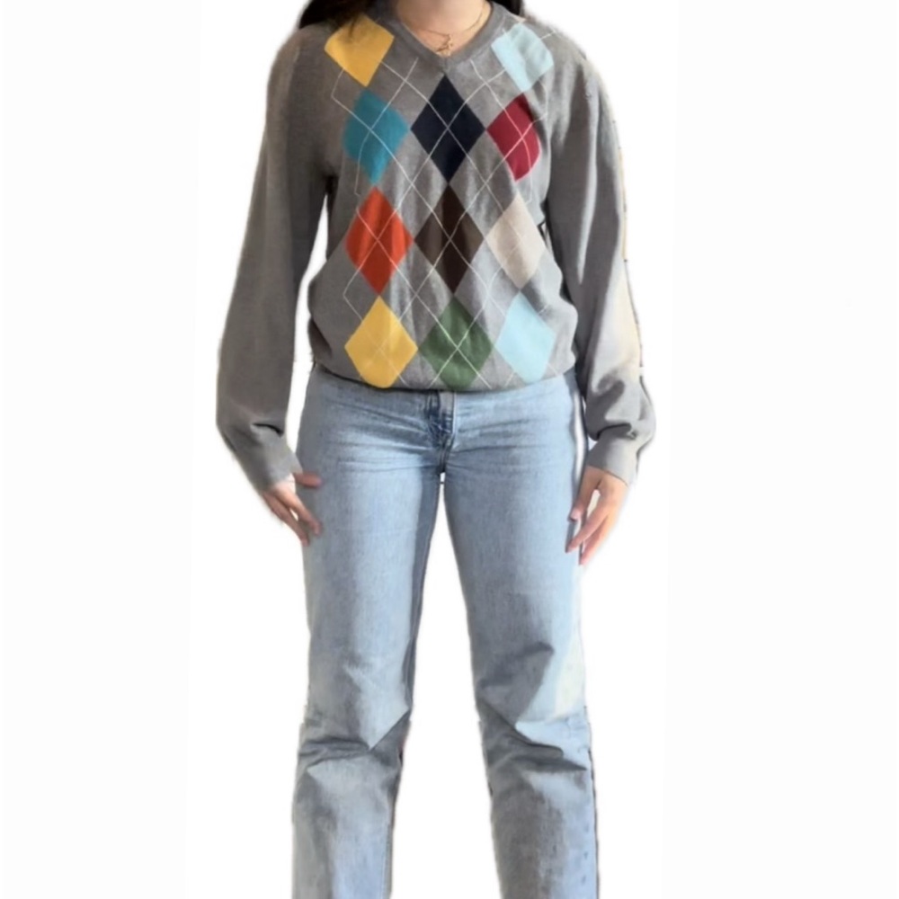 Cute color block diamond sweater! Cute academic vibes and great for layering